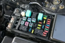 auto-electrical-fuse-box-repair-shop-in-dubai-FixMyRide auto-electrical-fuse-box-repair-shop-in-dubai-FixMyRide